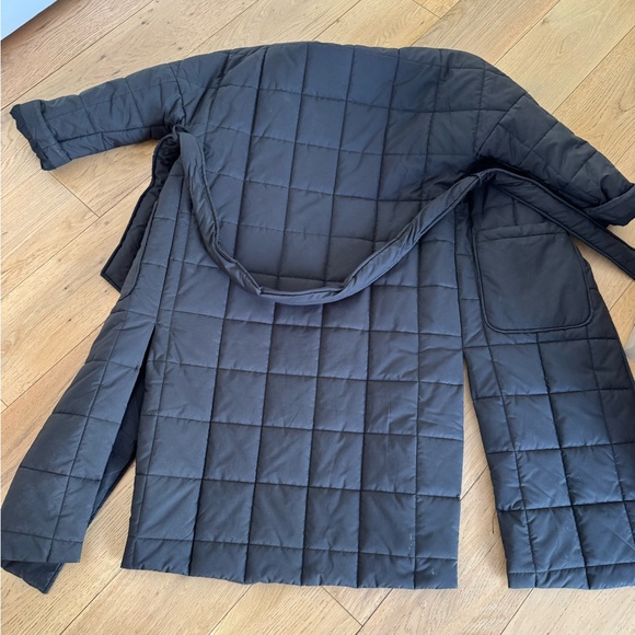 H&M Cocoon Quilted Puffer Coat - Picture 2 of 3